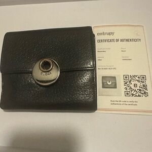 Gucci Eclipse Insignia Wallet